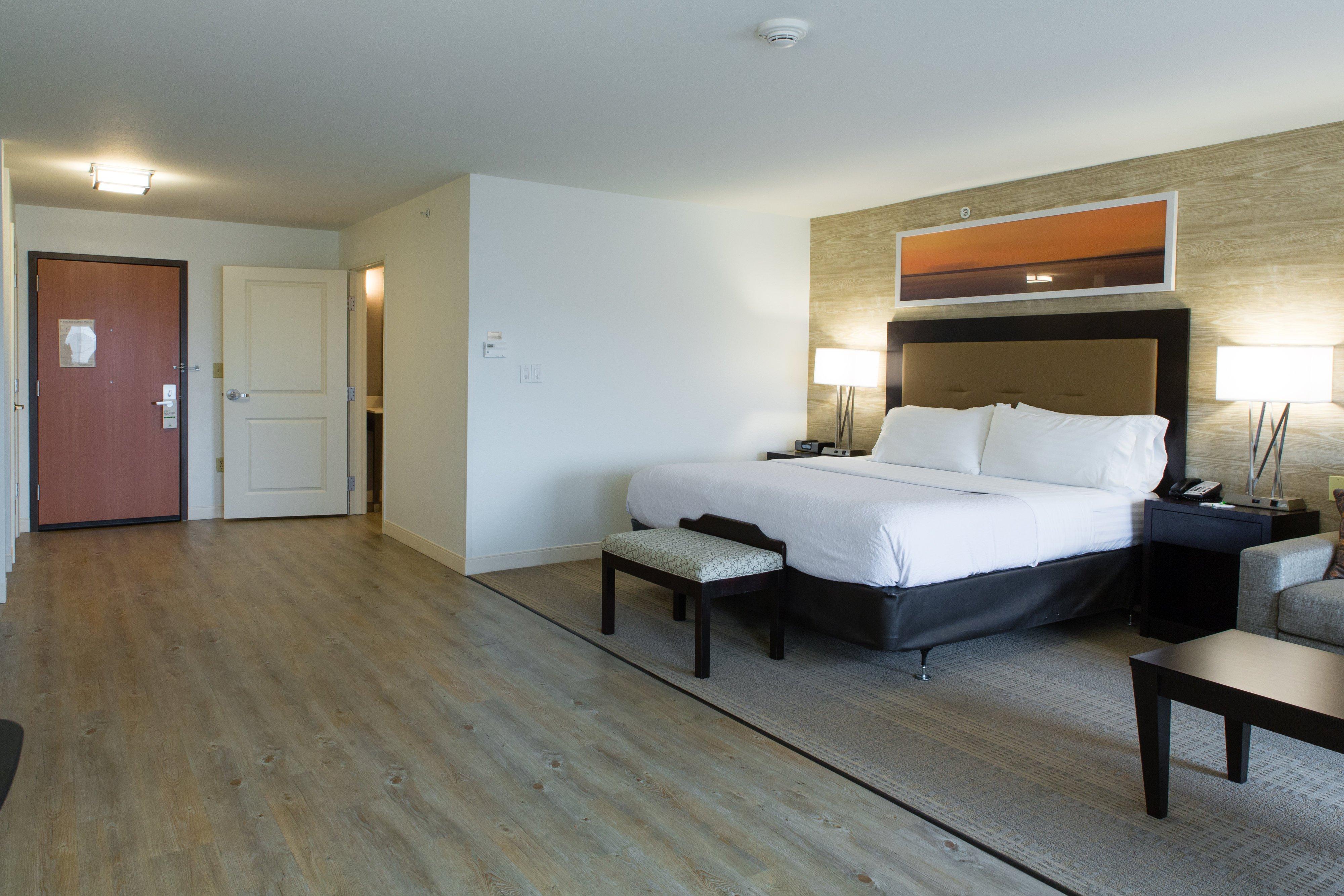 Holiday Inn Hotel & Suites Bloomington Airport By Ihg Bagian luar foto