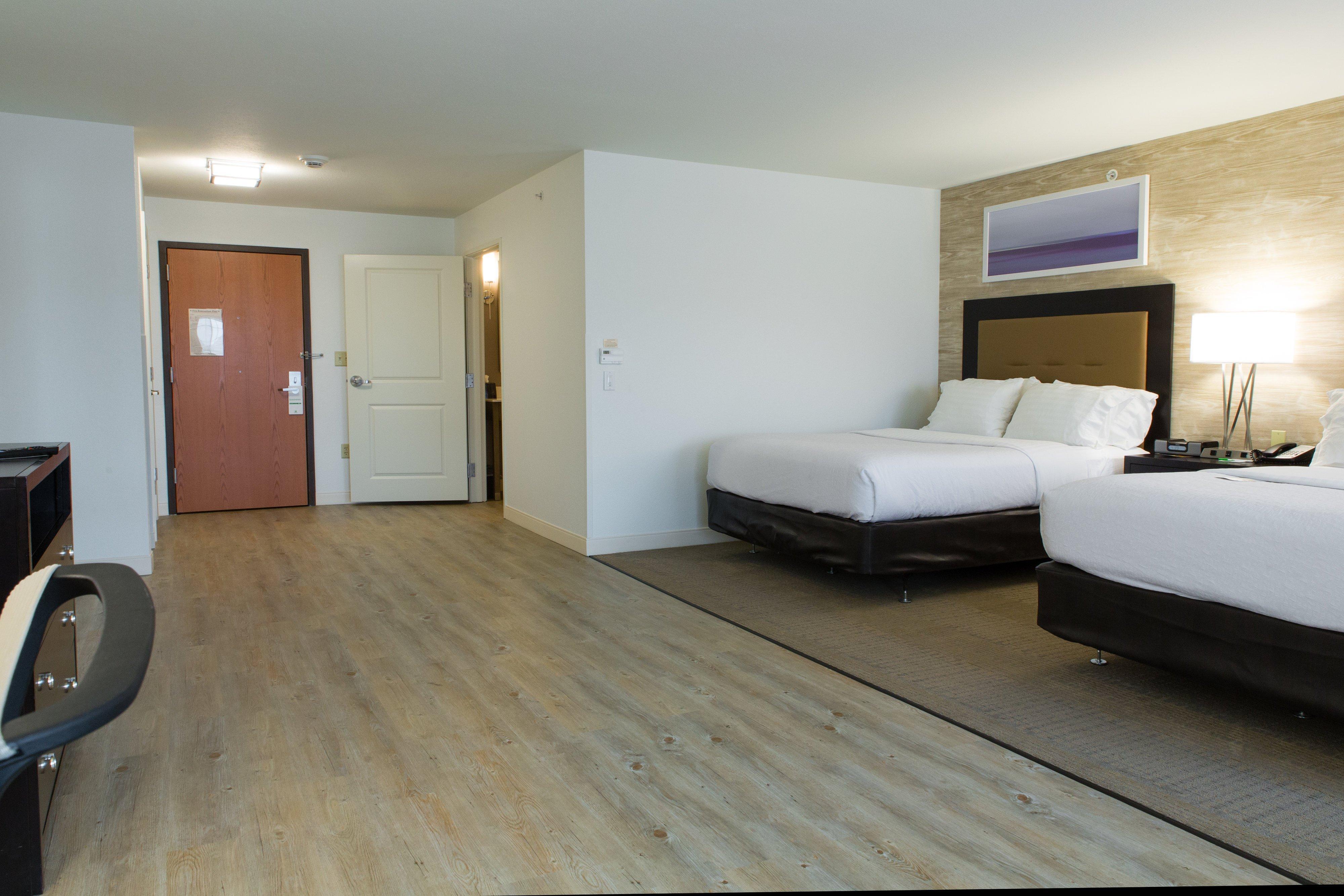 Holiday Inn Hotel & Suites Bloomington Airport By Ihg Bagian luar foto