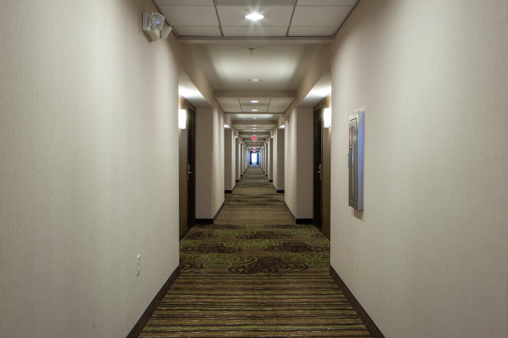 Holiday Inn Hotel & Suites Bloomington Airport By Ihg Bagian luar foto