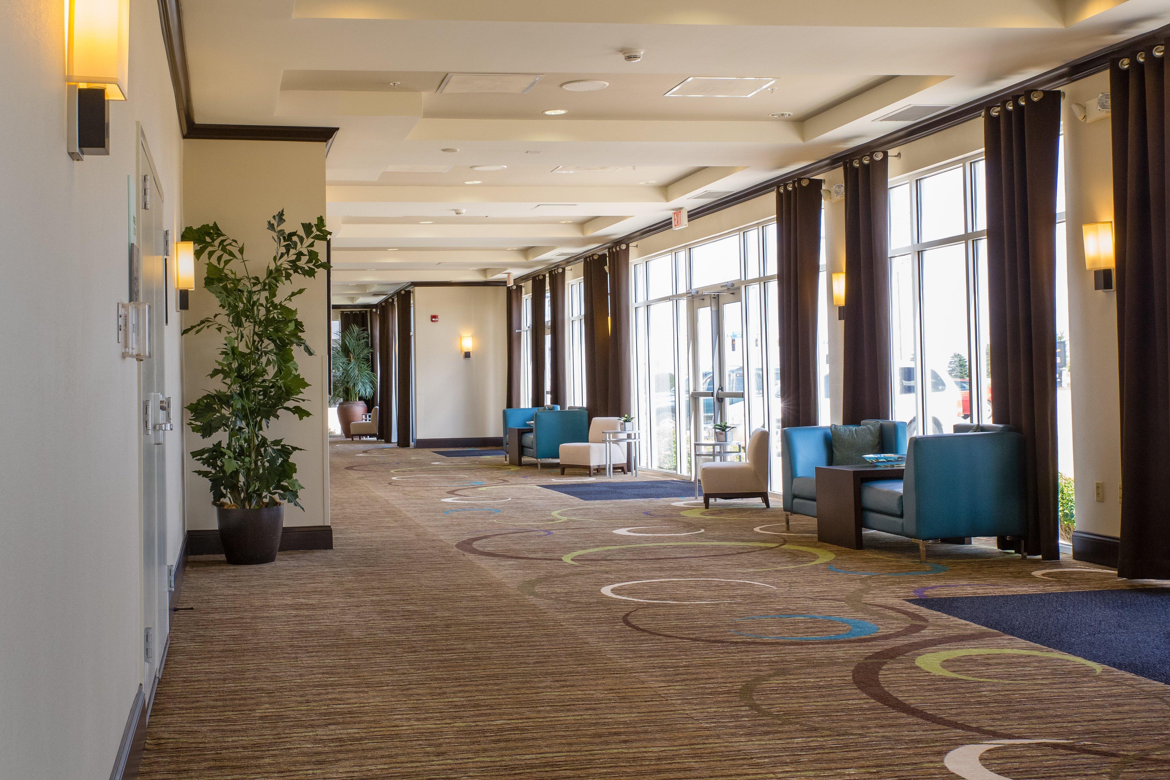 Holiday Inn Hotel & Suites Bloomington Airport By Ihg Bagian luar foto
