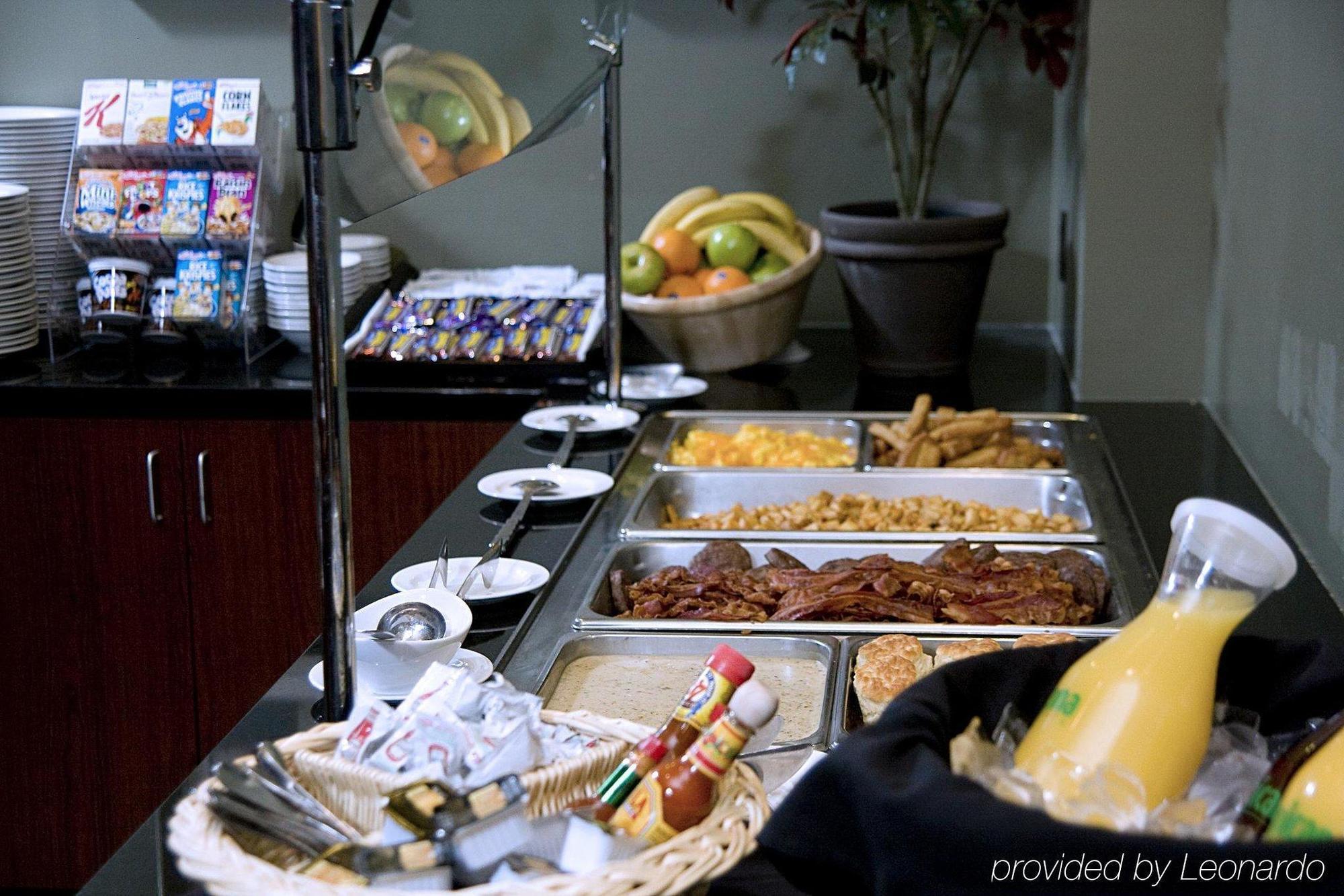 Holiday Inn Hotel & Suites Bloomington Airport By Ihg Restoran foto